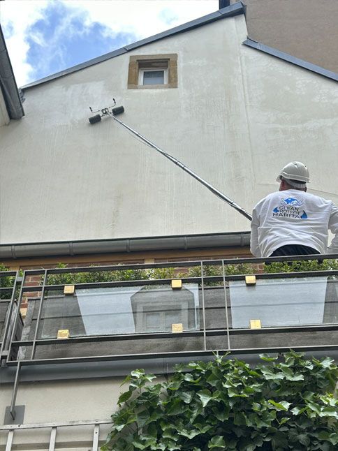 Façade rénovée au Luxembourg par Clean Protect Habitat
